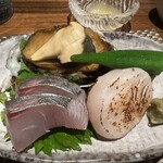 Mejiro Saki - 蒸し鮑、鰤、帆立炙り、オリーブ・オイルのドレッシング添え