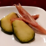 シークレット ドア - 自家製おつまみ：ピクルス