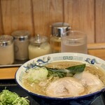 中華蕎麦 春馬 - 朝ラー（普通）しょうゆ750円に九条ねぎトッピング150円