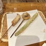 串天ぷら　段々屋 - スズキ、マッシュルーム、アスパラガス
