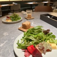 ERUTAN RESTAURANT BAR - 