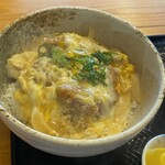 みなと食堂 - カツ丼アップ