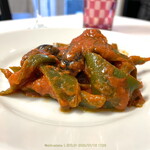 ガストロノミア ヨシ -  ピーマンとオリーブのトマトソース煮