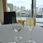 フレンチレストラン ミクニ サッポロ - シャンパーニュペアリング１