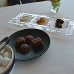 フレンチレストラン ミクニ サッポロ - プティ・フール