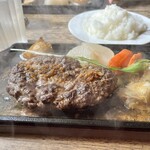 炭焼ハンバーグの店あらかると - ハンバーグ300g