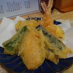 季節料理 春日 - 天ぷら盛り合わせ 1,200円