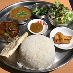 NEPALI MITTERI KITCHEN RESTAURANT&BAR - ダルバート（ネパール定食）セット