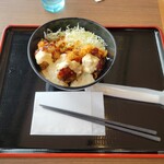 バルーン - から揚げ丼(税込900円)
