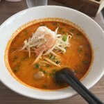 タイ屋台料理 ムエタイハウス - トムヤムクンヌードル 辛口