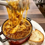 Italianbar ATTACHMENT - 溶岩ミートパスタを麺リフト！