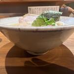 ジャパニーズ ラーメン 五感 - 