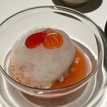 ラ・ヴァガボンド - 渡り蟹　内子　フルーツトマトガスパチョソース　ナスタチウム