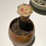 ラ・ヴァガボンド - 千葉イワシのコルネ　レンズ豆　新生姜　花穂紫蘇