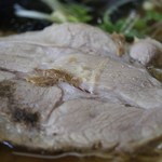 軍鶏ラーメン美幸 - チャーシューアップ