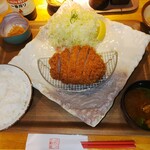 Ponchi ken - ロース豚かつ (特)