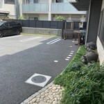 Oomiya Zemmi Hasumi - 駐車場　8台(内軽自動車1台)