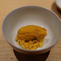 料理屋 植むら - 北海道利尻の赤雲丹丼仕立て