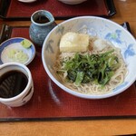 山水 - 揚げ餅とわさび菜のそば