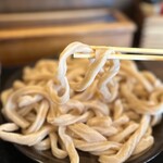 豚や - 固めの極太うどん