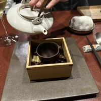 中華寝台 - 先ずは本日のブレンドお茶で始まります
