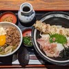 杵屋 - 冷やしちくわ天温玉うどん＋牛すき焼き丼