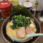 横浜家系ラーメン 中野家 - ホウレン草増しのラーメン('23/07/17)