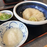 本格手打うどん おか泉 - 