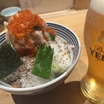 日本橋海鮮丼 つじ半 - 竹（1650円）、生ビール（500円）