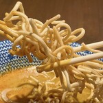 麺屋 百福 - 揚げ麺、にゅ～～ん！