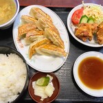 Meiyouken - ギョーザ定食
