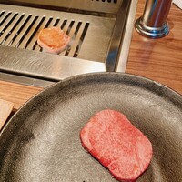 焼肉うしごろ 新宿三丁目店 - 