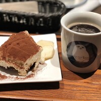 シャイニーアウル 表参道 - 