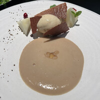 ラ・ボンヌターブル - 