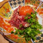 肉の天満屋 神楽亭 - レアステーキ ユッケ風