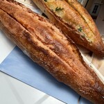 Boulangerie NOAN - 明太フランスとガーリックトースト