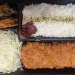 新宿とんかつさぼてん - 料理写真:特選やわらかヒレカツ弁当