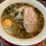 麺屋 ひしお - 紀州湯浅吟醸醤油ラーメン 生卵トッピング@902円