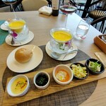 Guriria To Kuokka - 前菜・スープ・パン
