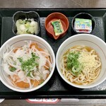 Nakau - オニオンサーモン丼 冷やしはいからうどん（小）＆つけものセット ¥1,020