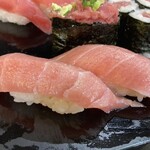 すしざんまい - 大トロ（極上まぐろざんまい）