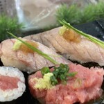 すしざんまい - 炙りトロ（極上まぐろざんまい）