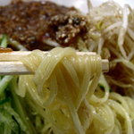 大和軒 - ジャージャー麺の麺