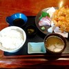 めしやっちゃん - ブリの刺身とかき揚げの定食（¥1350）ご飯大盛り（¥100）