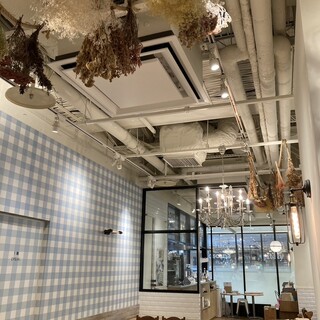 アフタヌーンティー ラブアンドテーブル_2