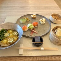 エヴァム・エヴァ・ヤマナシ・アジ - 