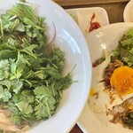 ベトナム料理 ふぉーの店 - パクチー山盛り♡