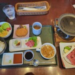 ステーキ&グリル OKAKI - 近江牛鉄板焼肉セット  赤身肉