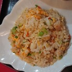 中国料理 蓬莱 沼ノ端店 - 炒飯 ハーフサイズ