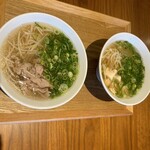 越麺屋 - 牛フォーと蒸し鶏のフォー